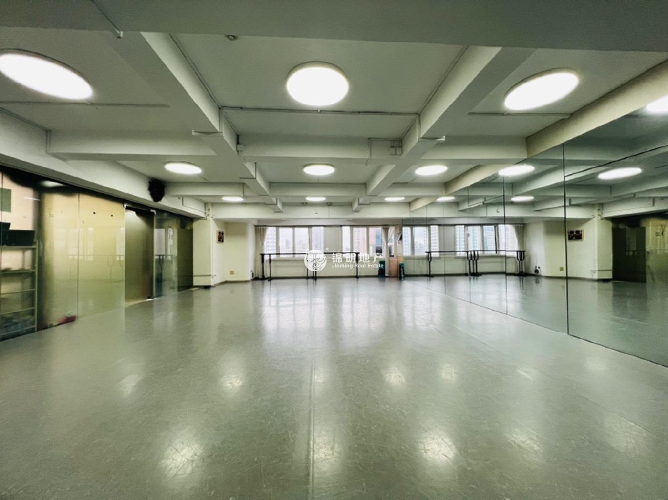 斜土路华业大厦225平米写字楼出租